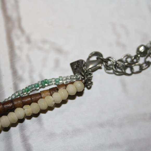 Beautiful wooden and seashell charm AERO layered necklace 16-18" - Picture 2 of 5